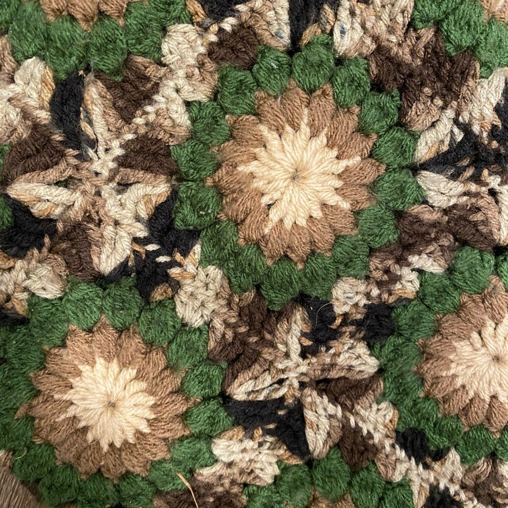 Handcrafted Green and Brown Crochet Tote Bag - Picture 2 of 4